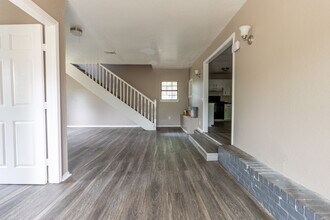 701 Lloyd Ave in Midwest City, OK - Building Photo - Building Photo