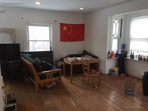 19 Braemore Rd, Unit 3 in Boston, MA - Foto de edificio - Building Photo