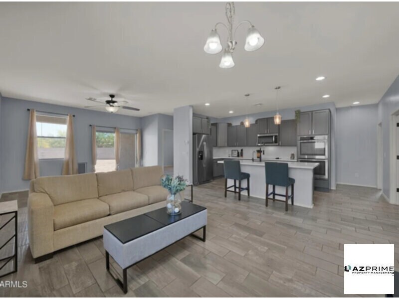 8641 N 61st Dr in Glendale, AZ - Building Photo