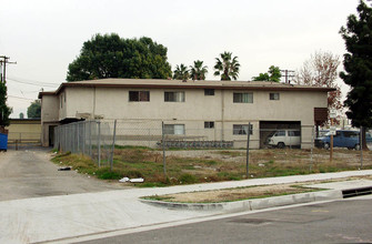 213-219 W Midway Ave in Anaheim, CA - Building Photo - Other