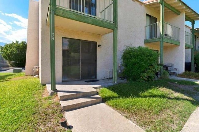 34 Lakeview Cir in Cathedral City, CA - Building Photo - Building Photo