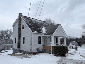 R247 Darr St in Johnstown, PA - Building Photo