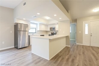 987 Auburn Rd in Venice, FL - Building Photo - Building Photo