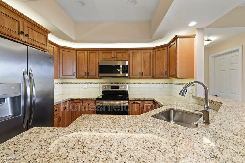 5895 Friars Rd in San Diego, CA - Building Photo