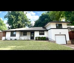 2056 NW 48th St in Oklahoma City, OK - Building Photo