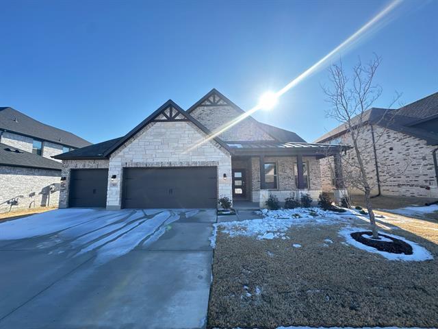 property at 903 Chinati St