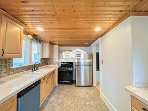 9022 Chesapeake Blvd in Norfolk, VA - Building Photo - Building Photo