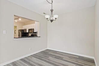 20273 Beechwood Terrace in Ashburn, VA - Building Photo - Building Photo