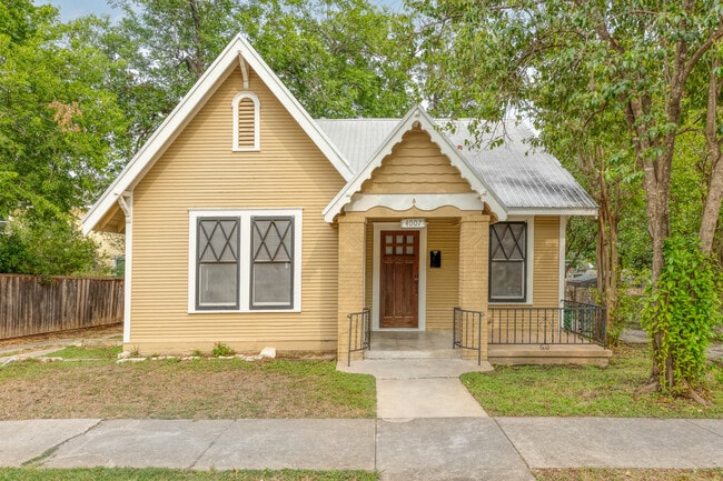 property at 4007 Duval St