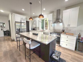 2415 W Mission Ave in Spokane, WA - Building Photo - Building Photo