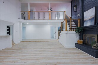 2902 Misty Park Dr in Houston, TX - Building Photo - Building Photo