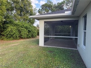 431 Broadmoor St in Lehigh Acres, FL - Building Photo - Building Photo