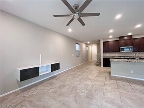 5587 Lushan St in Las Vegas, NV - Building Photo - Building Photo