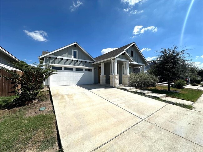 8404 Skytex St in Austin, TX - Building Photo - Building Photo