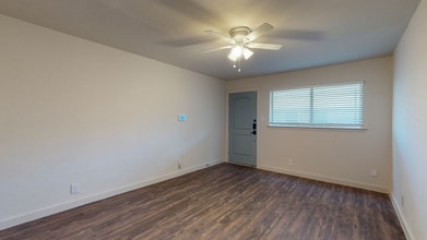 Pergola at Bishop Ridge in Dallas, TX - Building Photo - Building Photo