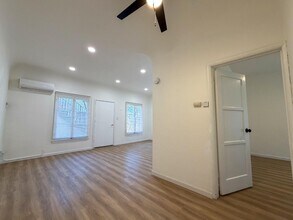 810 E Chevy Chase Dr in Glendale, CA - Building Photo - Building Photo