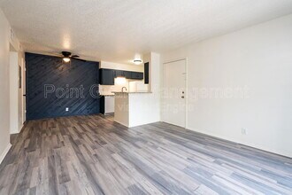 2756 N Charles Ave in Wichita, KS - Building Photo - Building Photo