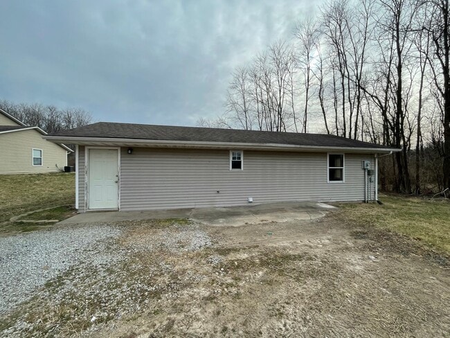 property at 640 Country Squire Ct