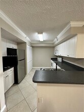 165 NW 96th Terrace in Pembroke Pines, FL - Building Photo - Building Photo