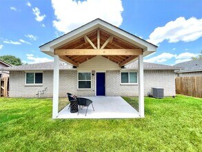 18635 Andalusian Dr, Unit 1009 in Cypress, TX - Building Photo - Building Photo