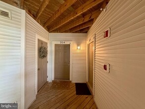 12481 Hayes Ct in Fairfax, VA - Building Photo - Building Photo