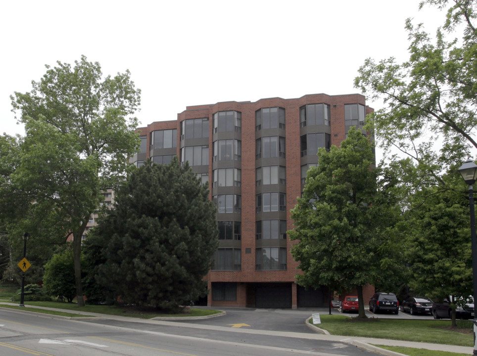 Village Gate in Burlington, ON - Building Photo