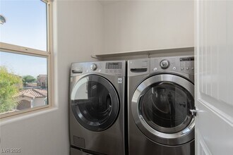 61 Jasmine Point St in Henderson, NV - Building Photo - Building Photo