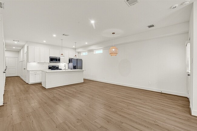 1405 E 33rd St, Unit A in Houston, TX - Foto de edificio - Building Photo