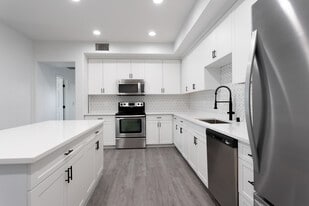 Placita Luxe in Placentia, CA - Building Photo