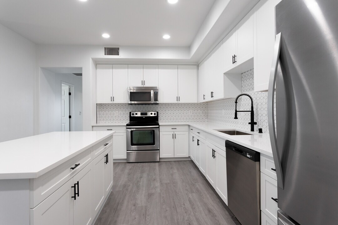 Placita Luxe in Placentia, CA - Building Photo