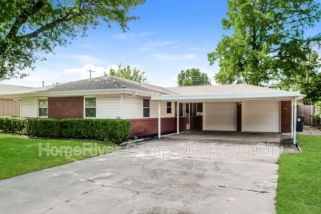 7008 NW 25th St in Bethany, OK - Foto de edificio - Building Photo