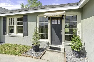 11822 LA-23 in Belle Chasse, LA - Building Photo - Building Photo