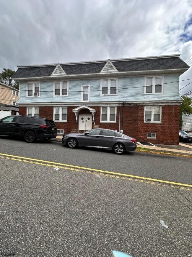 property at 25 Union Pl