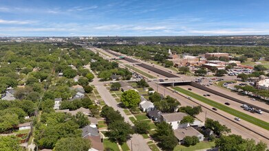4633 Calmont Ave in Fort Worth, TX - Building Photo - Building Photo