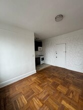 38-40-40 Kelly Pkwy in Bayonne, NJ - Building Photo - Building Photo