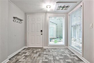 864 Charles Allen Dr NE in Atlanta, GA - Building Photo - Building Photo