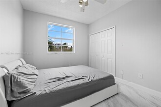3105 NE 184th St in Aventura, FL - Building Photo - Building Photo
