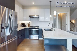 405 Curtner Ave in Palo Alto, CA - Building Photo - Building Photo
