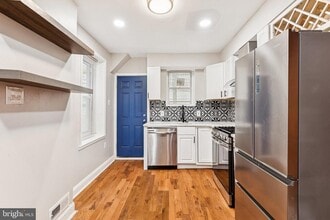 5210 Rodman St in Philadelphia, PA - Building Photo - Building Photo