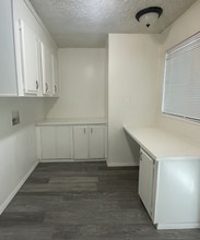 24425 Woolsey Canyon Rd in Canoga Park, CA - Building Photo - Building Photo