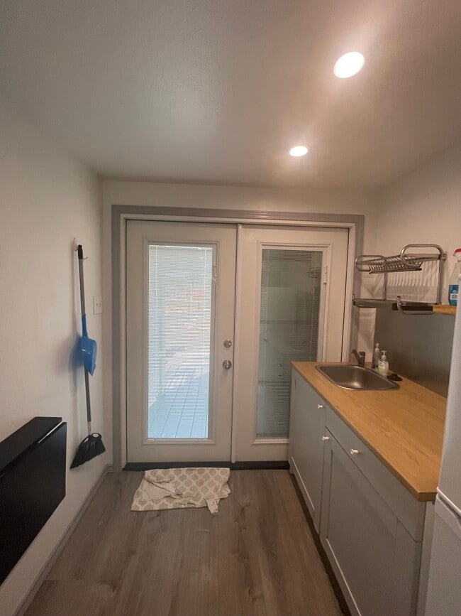 207 S Sabinas St, Unit #1101 in San Antonio, TX - Building Photo - Building Photo