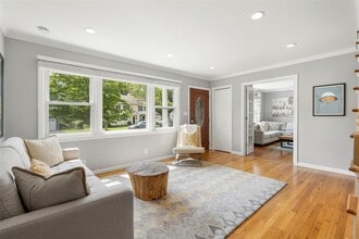 1504 Raleigh Rd in Mamaroneck, NY - Building Photo - Building Photo
