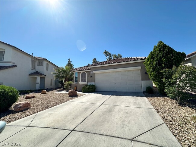 3143 Diamond Crest Ln in Henderson, NV - Building Photo - Building Photo