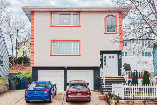 104 Eastern Way, Unit Second Floor