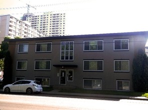 Gallery II Apartments in Edmonton, AB - Building Photo - Building Photo