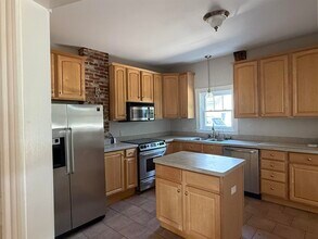 248 Peverly Hill Rd in Portsmouth, NH - Building Photo - Building Photo