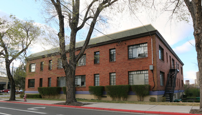 Belmont Apartments in Reno, NV - Foto de edificio - Building Photo