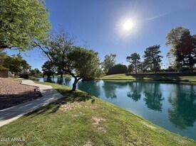 5122 N 31st Way in Phoenix, AZ - Building Photo