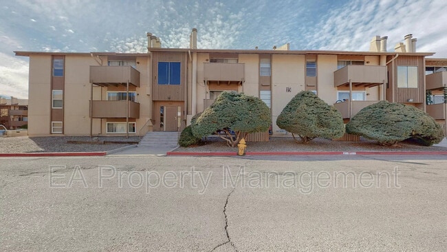 property at 3863 Montgomery Blvd