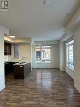 370 Red Maple Rd in Richmond Hill, ON - Building Photo - Building Photo